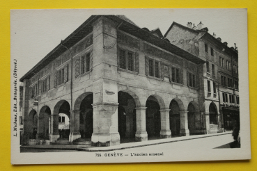 Ansichtskarte AK Genf / Historisches Arsenal / 1920er Jahre / Gebäudeansicht – Straße